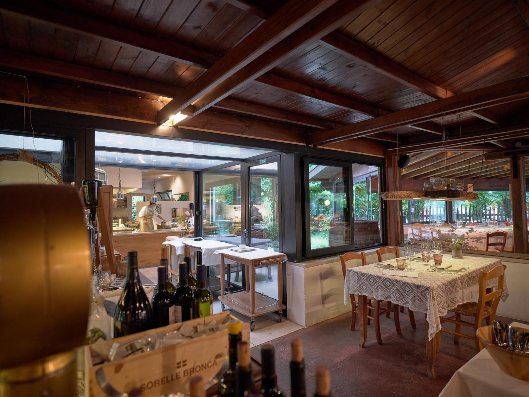 Ai Cadelach Hotel Giulia Revine Lago Bagian luar foto